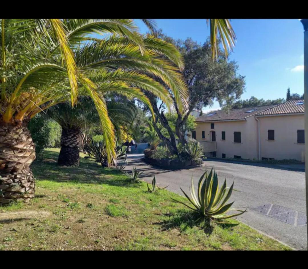 Location Dans Residence Calme, Proche Mer Cavalaire-sur-Mer Zewnętrze zdjęcie